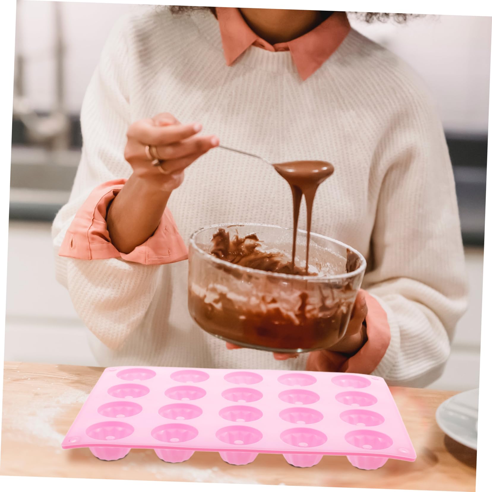 Abaodam Silikon Kuchenform mit 20 Mulden Backwerkzeug Ofenfeste Form für Kuchen Muffins und Pralinen