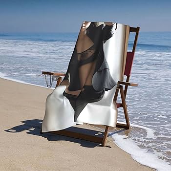 Amazon｜栗山千明1 ビーチタオル バスタオルマイクロファイバー