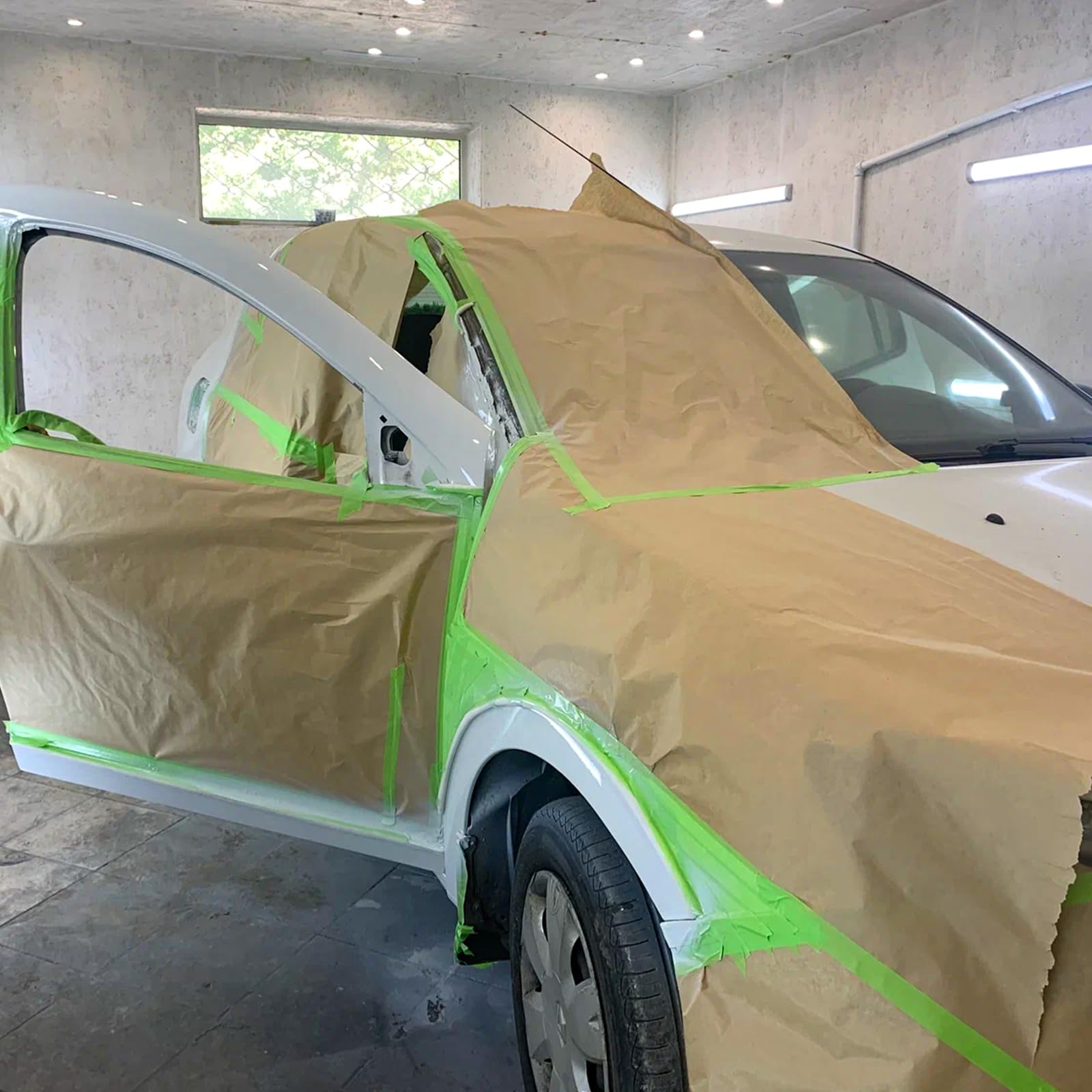 YOUNTHYE 7 rollos de papel de enmascarar para pulverizar, 24 pulgadas x 36 pies, papel de enmascarar presellado, cinta y papel de enmascarar para proteger alfombras de muebles de coche