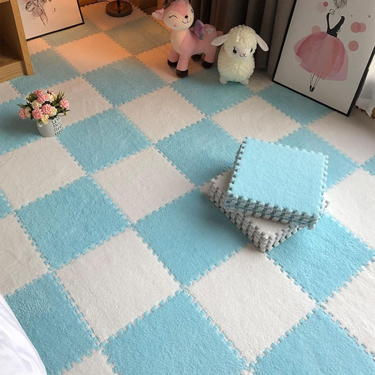 ジョイントマット 柔らかい クッションマット ケガ防止 弾力良く 衝撃を吸収し 滑り止め ブルー ホワイト Diy可能 Ins インテリア 洗える 無地 子供部屋 ペット猫犬用 防臭 抗菌 汚れ防止 30x30x1cm 10枚入り 起毛ジョイントマット モデル着用 注目アイテム