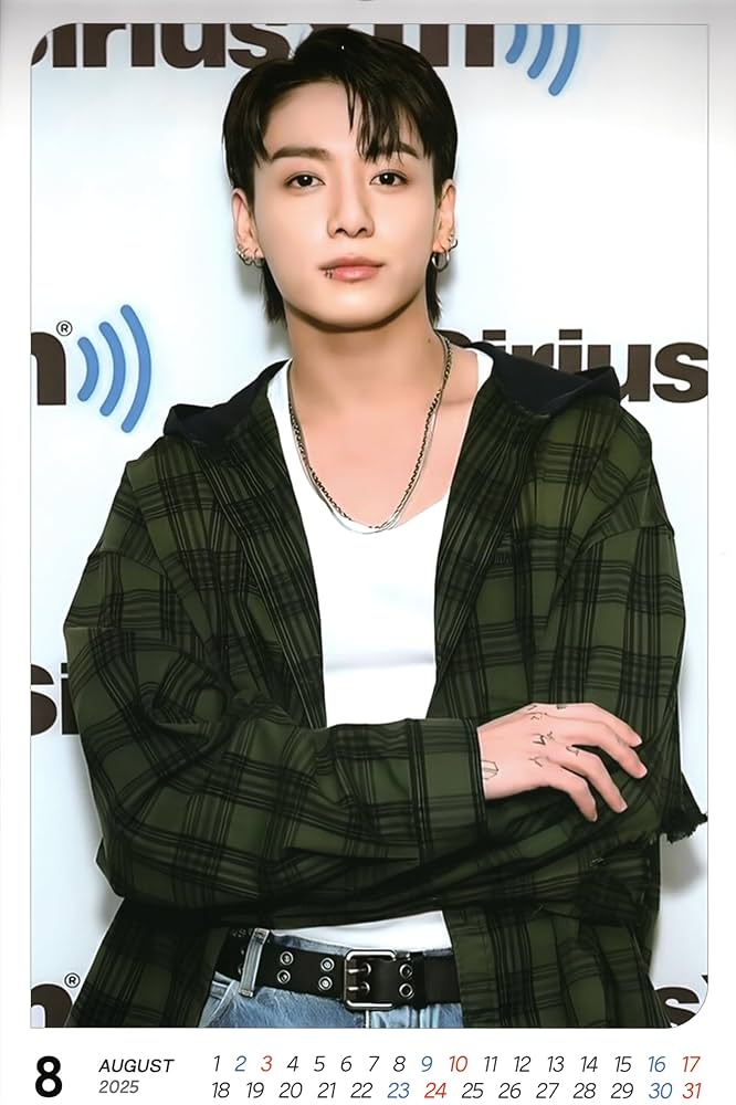 Amazon | ジョングク グッズ 大判 壁掛け カレンダー 2025年 +