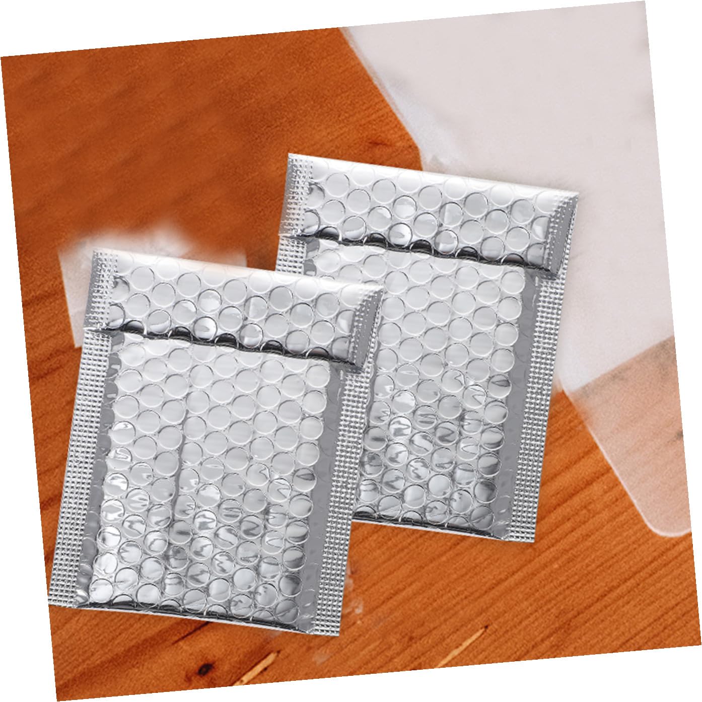DOITOOL 100 Selbstklebende Gepolsterte Versandtaschen aus Silberner Pe Aluminiumfolie mit Luftpolster 100 Stück Reißfest und Manipulationssichere Versand Luftpolsterumschläge für Büro