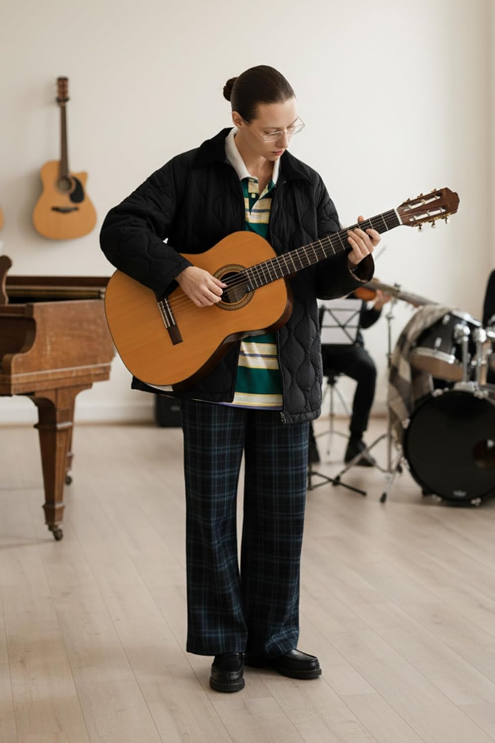 Orolay Women's Oversized Lightweight Down Jacket Zip Up Barn Quilted Puffer Coat Casual Outerwear with Pockets - Image 3