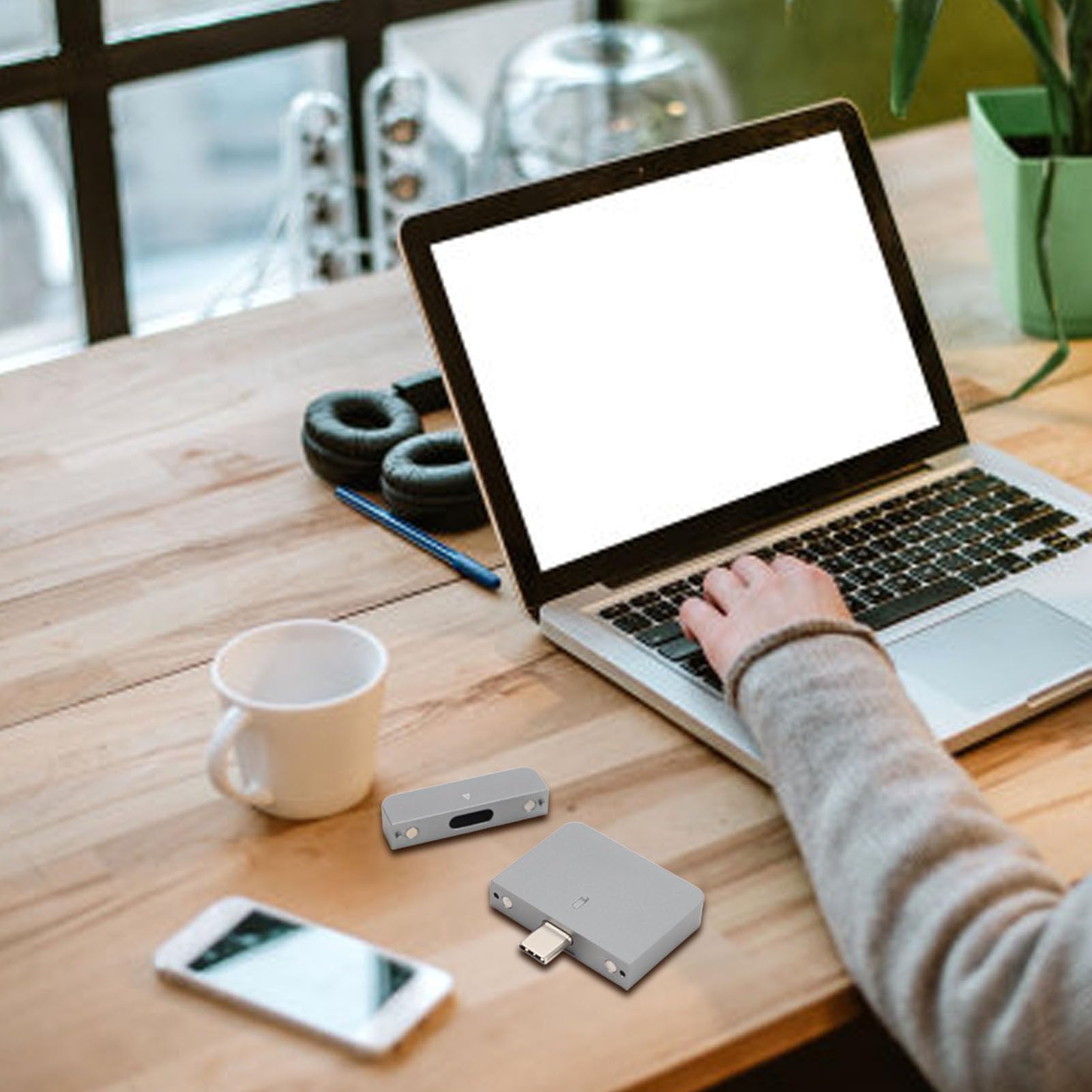 Wisoqu Magnetic SSD Enclosure, Fast 10Gbps Transfer with RTL9210 Chip for Pro, Pro, Pro, Laptops, Tablets, Compact Portable Design, Ideal for Travel (128GB)