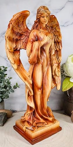 Miniatura 6 de Ebros Ángel de la guarda de pie con escultura de corazón a mano en acabado de madera sintética, decoración de Navidad cristiana católica espiritual
