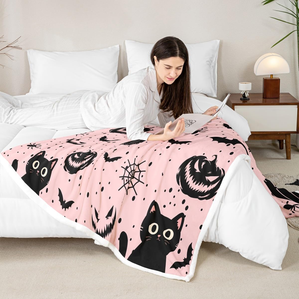 Erosebridal Halloween Cute Black Cat Fuzzy Plush Throw Cartoon Pumpkin Lantern Fleece Blanket Bat Spider Sherpa Blanket for Kids Boys Girls,Ghost Face Decor for Bed Couch Baby 30"x40"