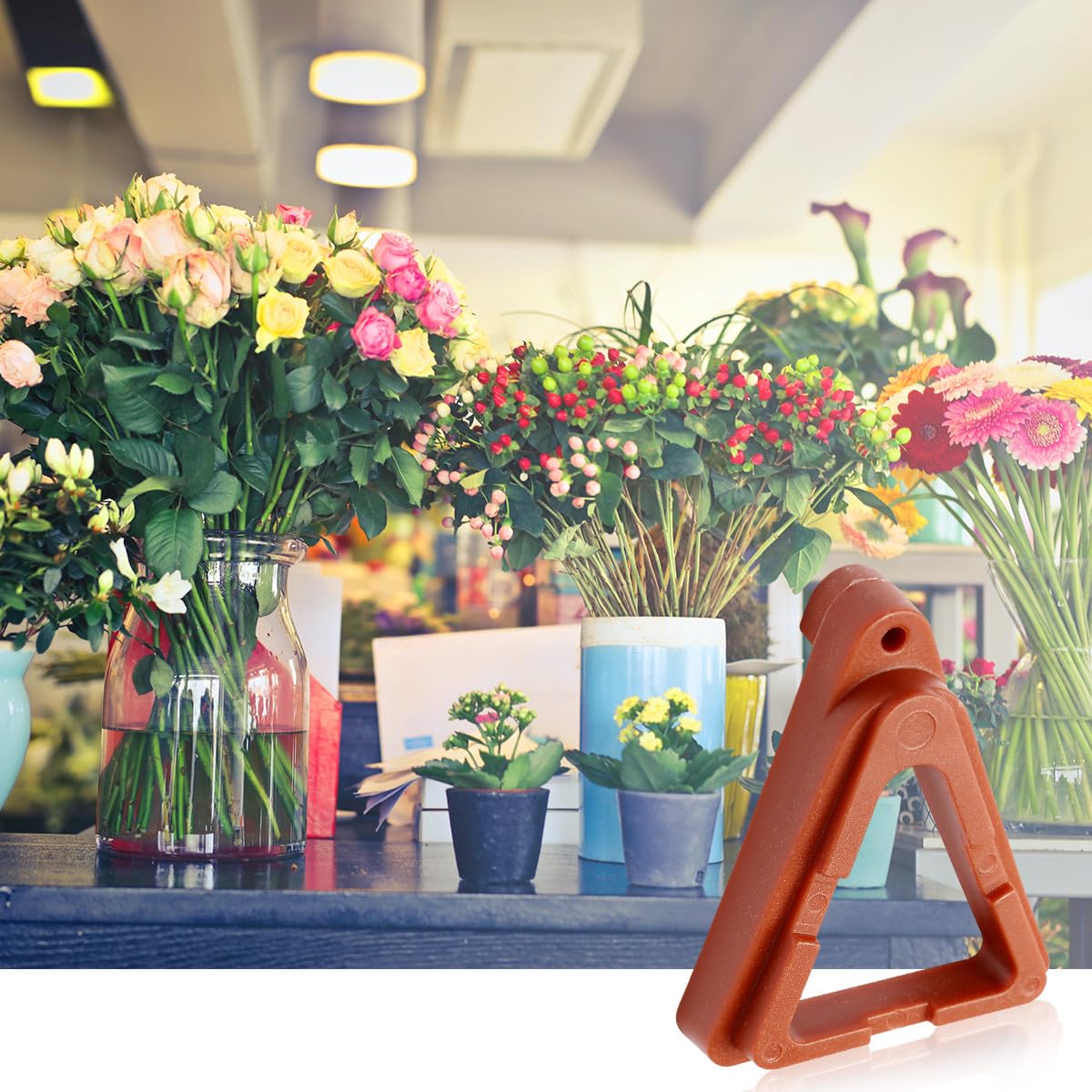 GLADFRESIT 12Pcs Flower Pots Feet, Triangle Invisible Flower Pot Supports, Potted Plant Stand for Indoor Outdoor Gardening - Image 4