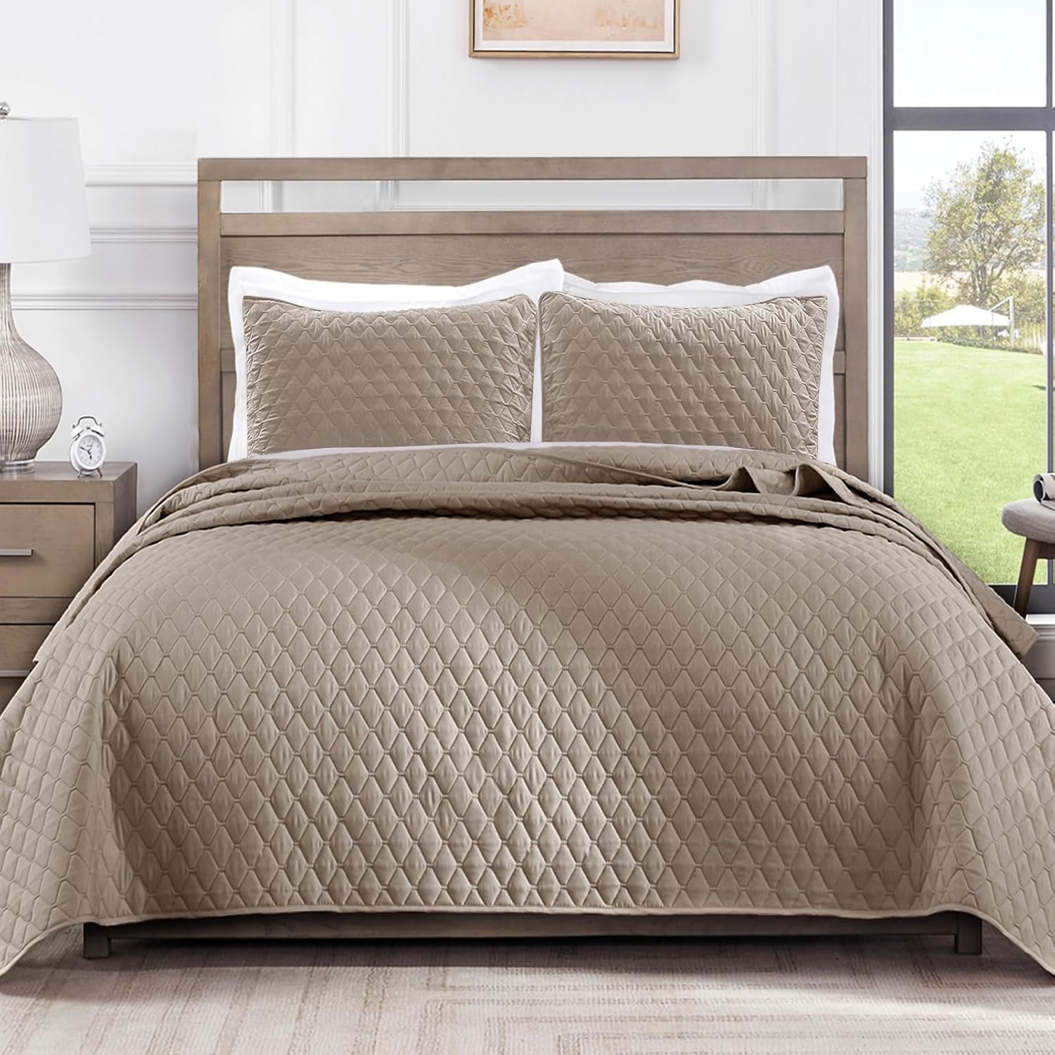 Exclusivo Mezcla Reversible King Size Quilt Bedding Set with Pillow Shams, Lightweight Quilts King Size, Soft Bedspreads Bed Coverlets for All Seasons - (Taupe, 104"x96") Taupe King