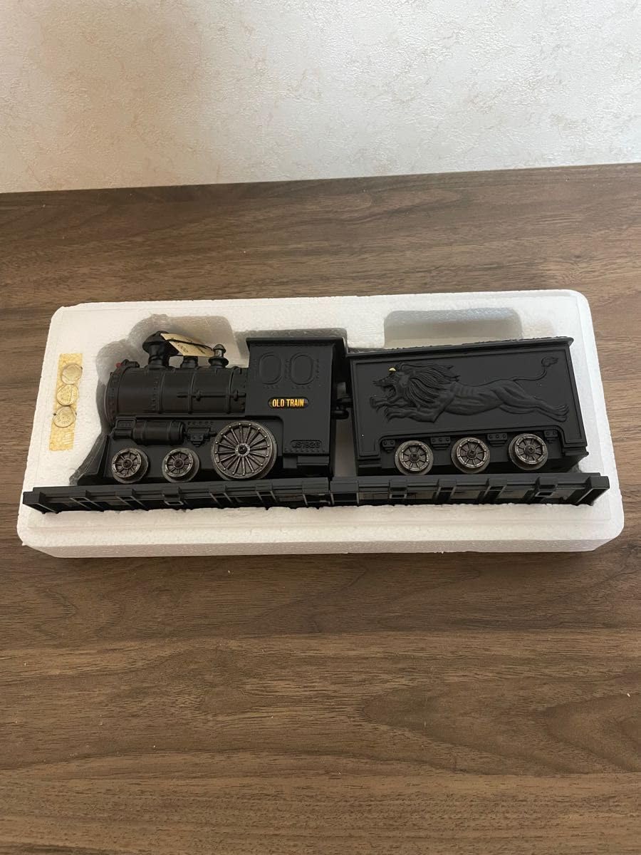 Amazon.co.jp: old train table lighter昭和レトロ 機関車型 卓上