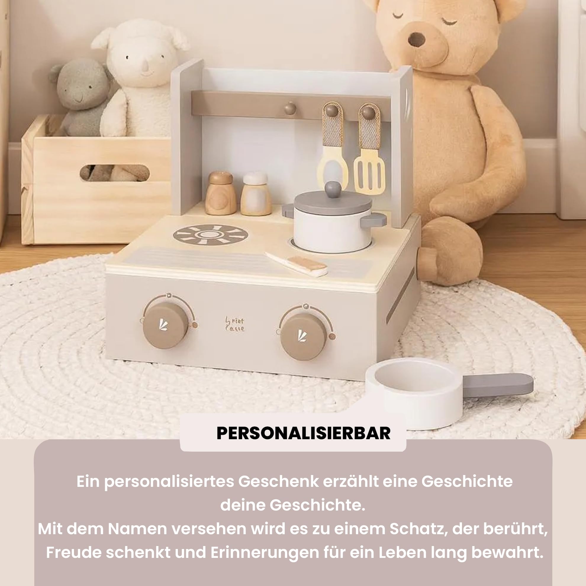 Personalisierbare Holz-Kinderküche klappbar Nougat – platzsparend & mit Zubehör – für Kinder ab 3 Jahren – mit Namen personalisiert – Label Label