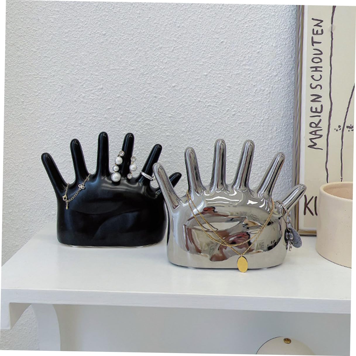 Levemolo Keramik Ringhalter Handform Schmuckständer mit Foto Requisit Funktion Kompakt Silberfarben Schmuck Organizer für Damen Mädchen Dekorativer Schmuckhalter für Kommode und