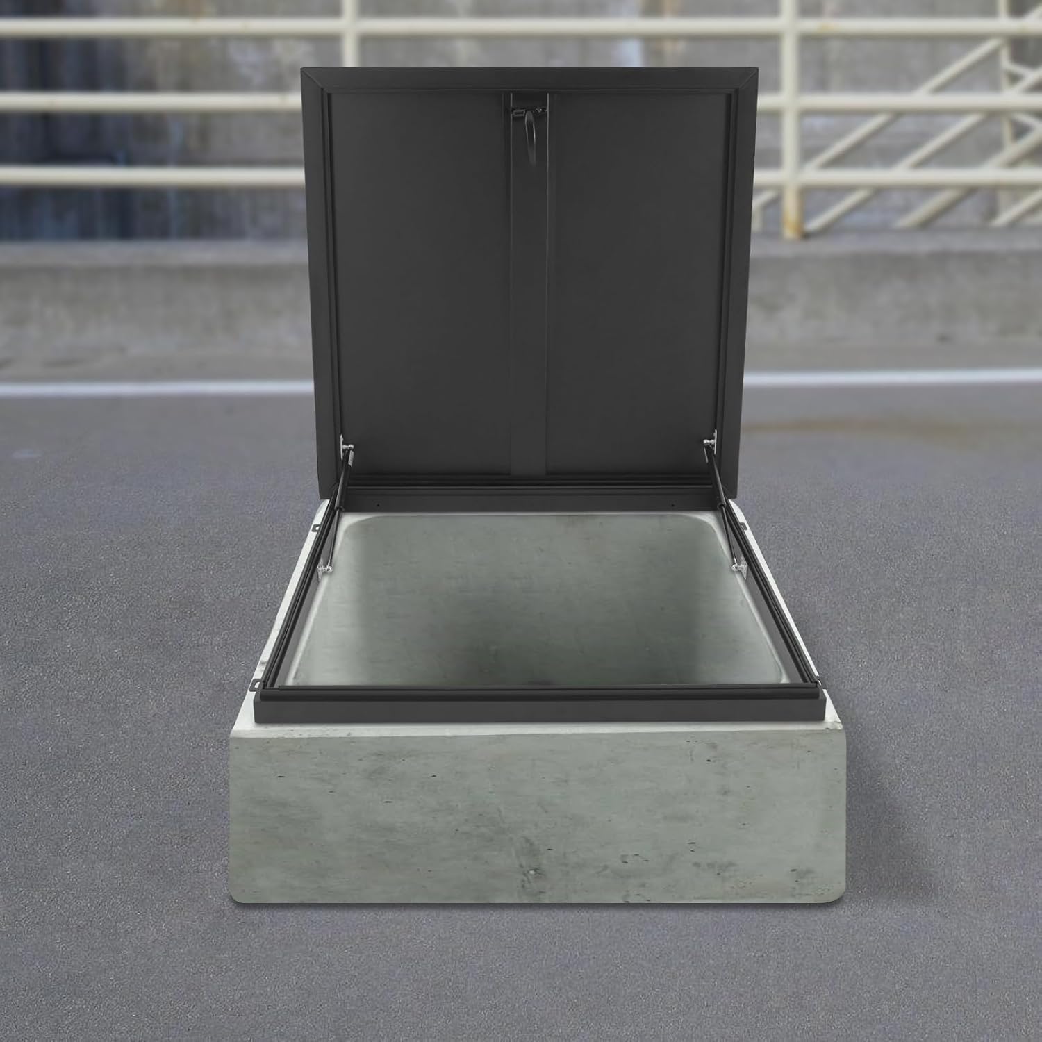 31.5" L X 31.5" W Roof Hatch; Aluminum Alloy Roof Security Door; Roof Access Hatch for Residential Buildings, Commercial Buildings, Industrial Plants, Hotels (31.5in), Black
