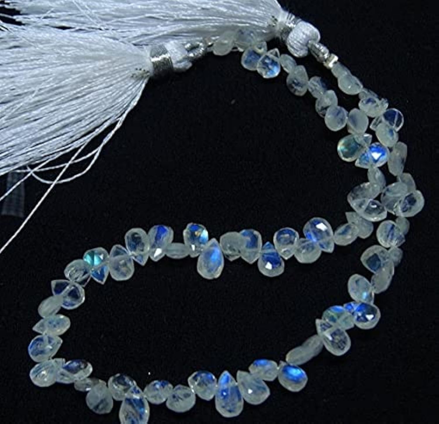 Pierre de lune arc-en-ciel bleue en perle poire facettée 5-6mm LKBEADS