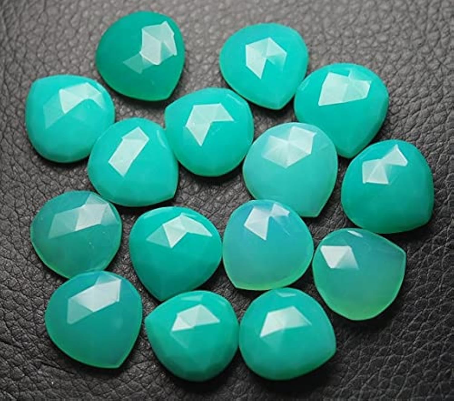Chrysoprase calcédoine cœur facetté 14mm de qualité supérieure pour bijoux artisanaux
