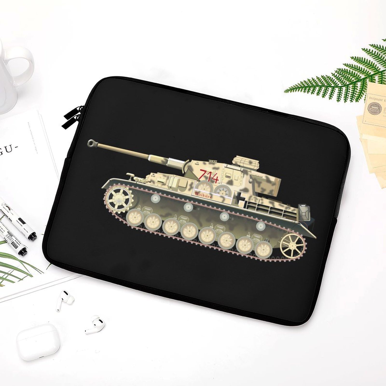 Amazon.co.jp: ドイツ軍の戦車 パソコンケース 10-17インチ 耐衝撃 PC 