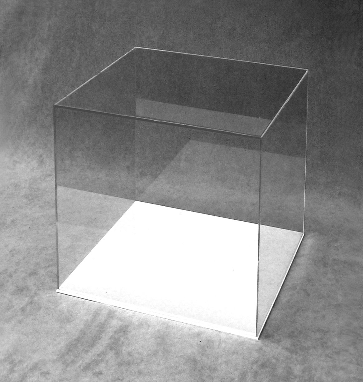 ORUS - Teca con base bianca, formato: 20 x 20 x 35 (h)
