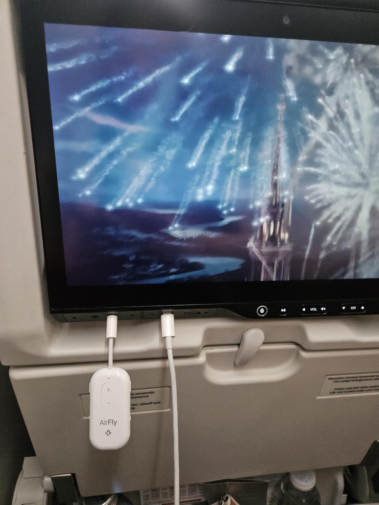 AirFly Pro 2 in use during a 12-hour flight to China