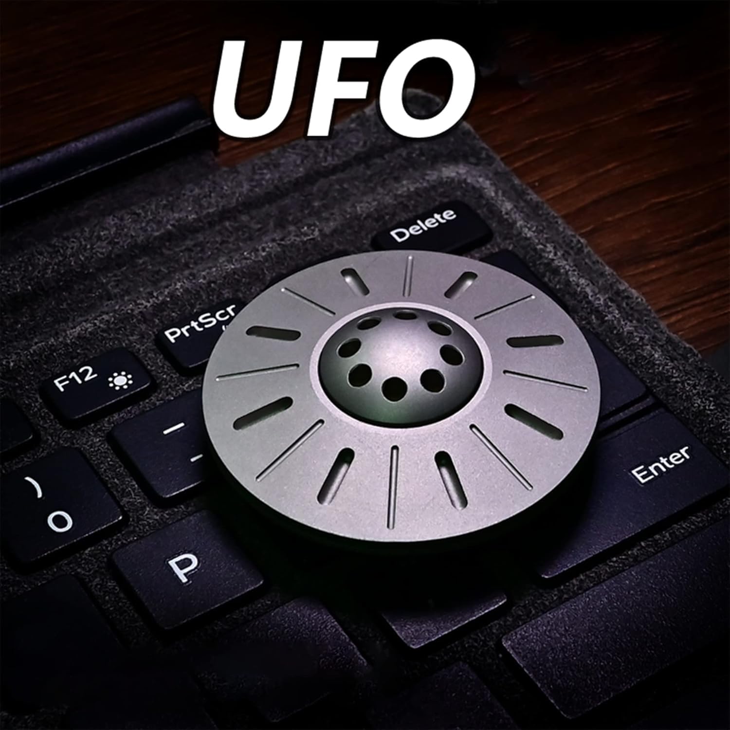 UFO Fidget Spinner Flying Saucer Stress Reducer Entlastet Spielzeug Für Teenager, Finger Hand Spinner Spielzeug Für Home Office Klassenzimmer