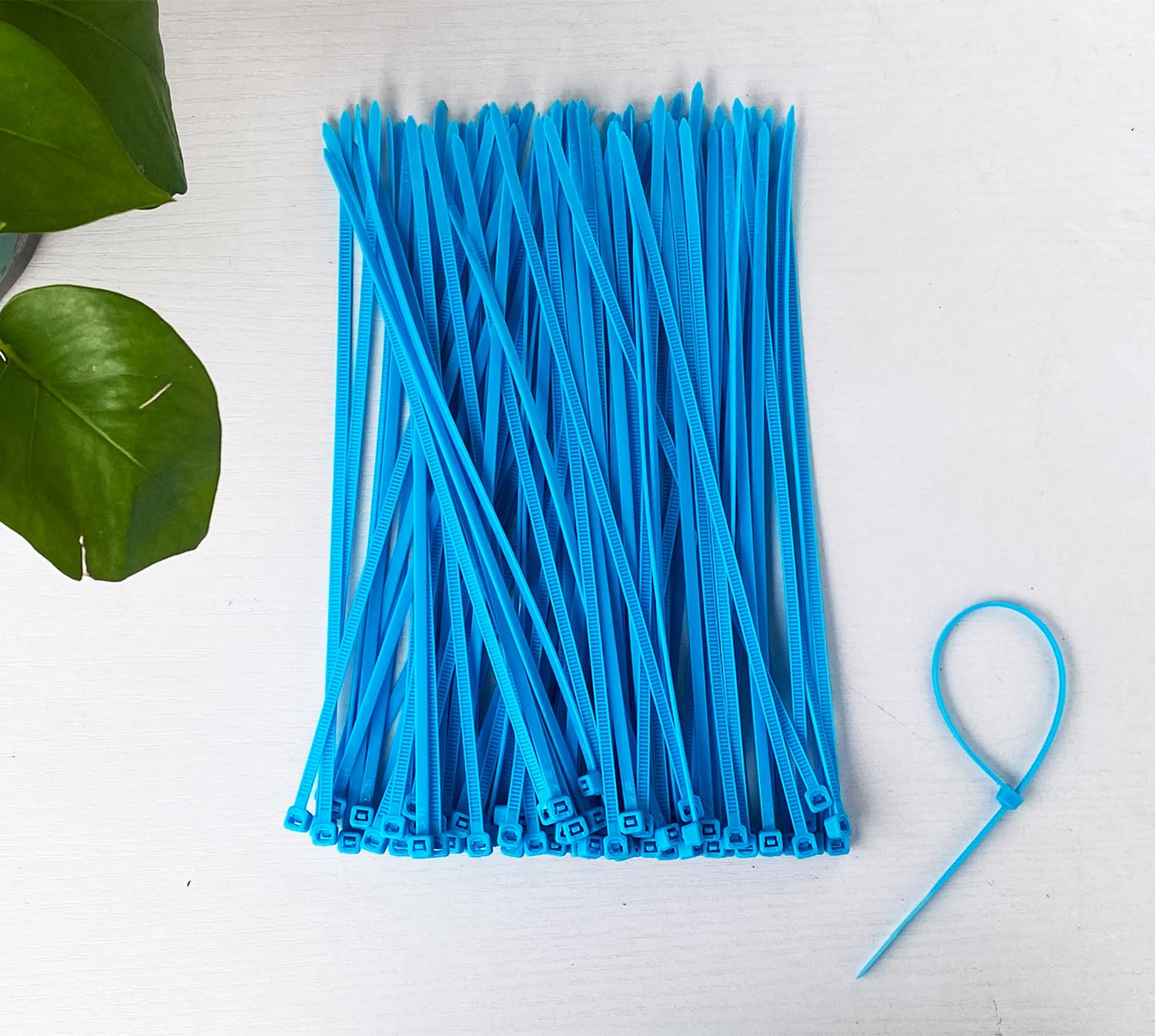 100 Stück Kabelbinder Nylon, 200x4,6 Mm – Selbstsichernd, Zugfestigkeit 22kg Für Kabelmanagement | Blau, UV- & Hitzebeständig