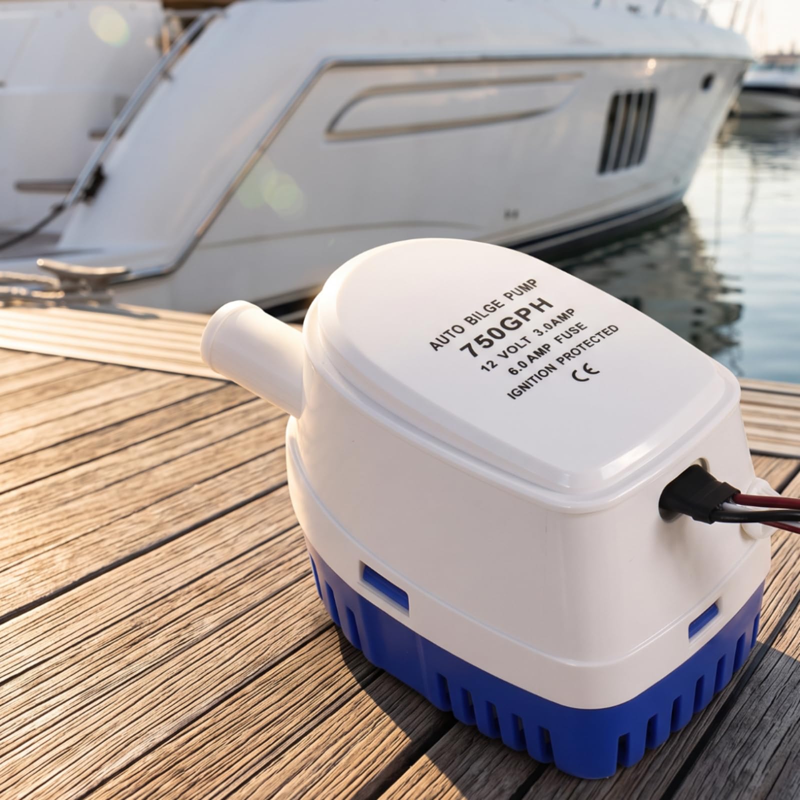 Pompa Sentina Automatica Marina Scarico Acqua Corpo Rettangolare con Uscita Laterale Protezione Detriti in Plastica Adatta a Barche Piccole Gommoni Scomparti Bassi, 12V 1100