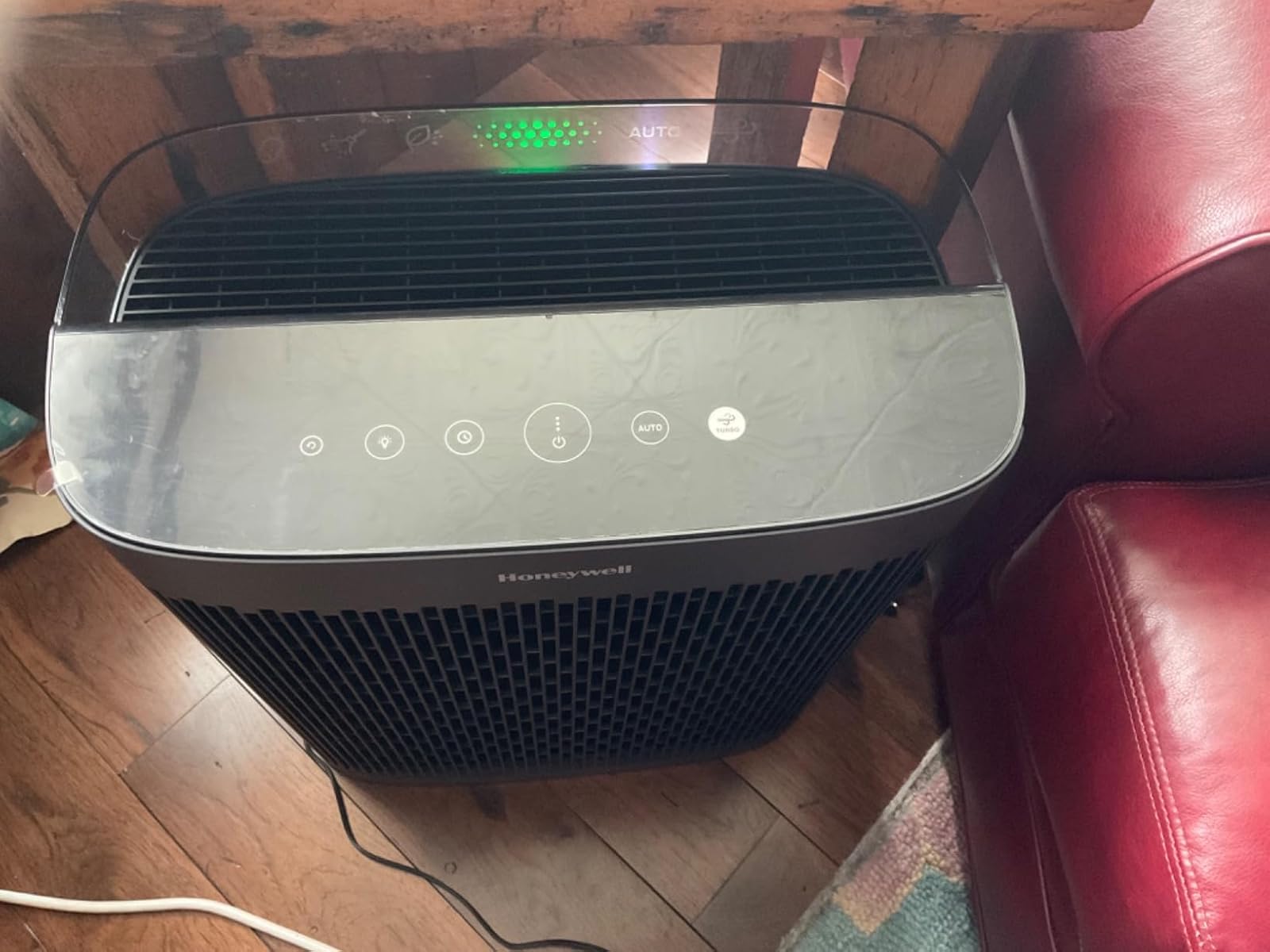 Honeywell HPA5300 air purifier dimensions and size comparison