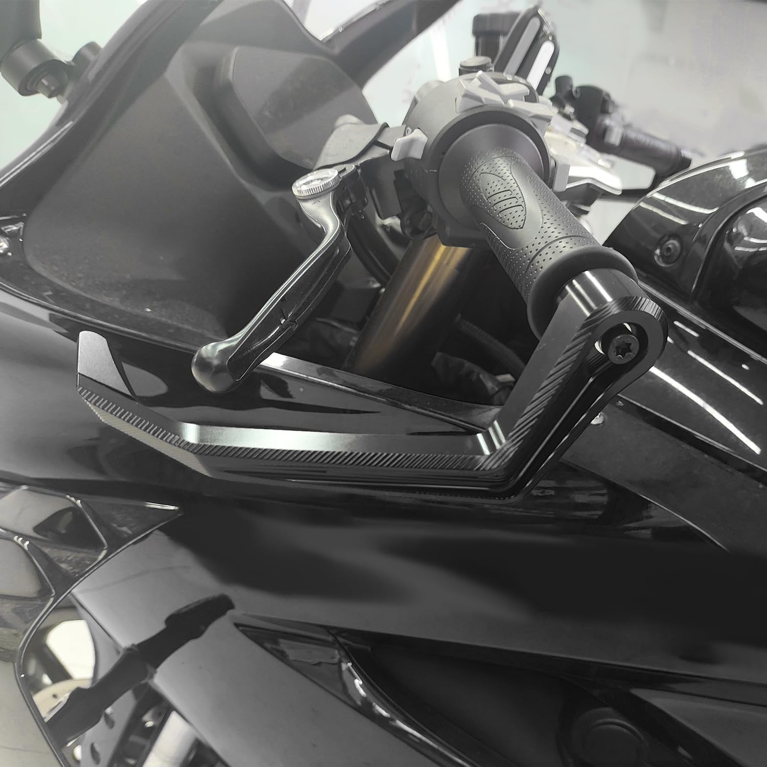 14-22mm Protecteur de guidon de moto en alliage d'aluminium Pour CB750 CBR650R MT-09 MT-07 YZF-R7 Z900 Z650 Ninja 650 675SR-R GSX-R1000R etc, CNC Universel Protections De Levier De Moto (noir)