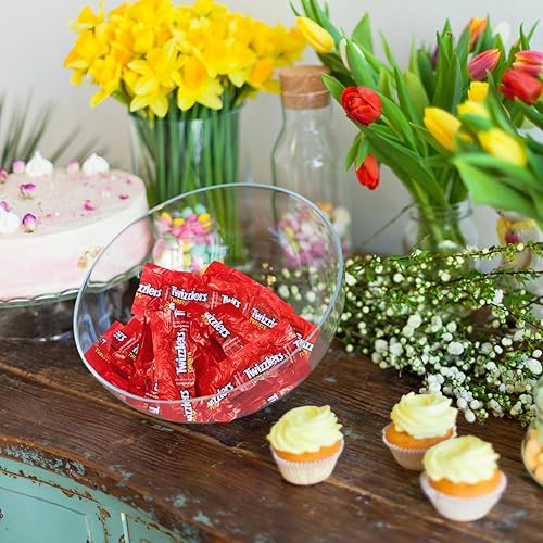 Miniatura 4 de Paquete a Granel de Dulces de Regaliz Twist con Sabor a Fresa de 2 Libras - Dulces Masticables Envueltos Individualmente para Relleno de Canastas de