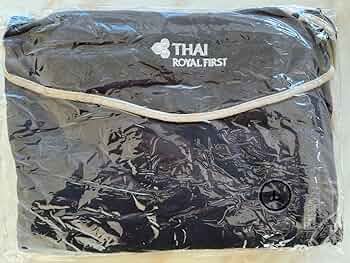 タイ航空 ファーストクラスパジャマ 2個セットFIRSTパジャマレア! Amazon.co.jp: タイ航空 TG ファーストクラス パジャマ : おもちゃ