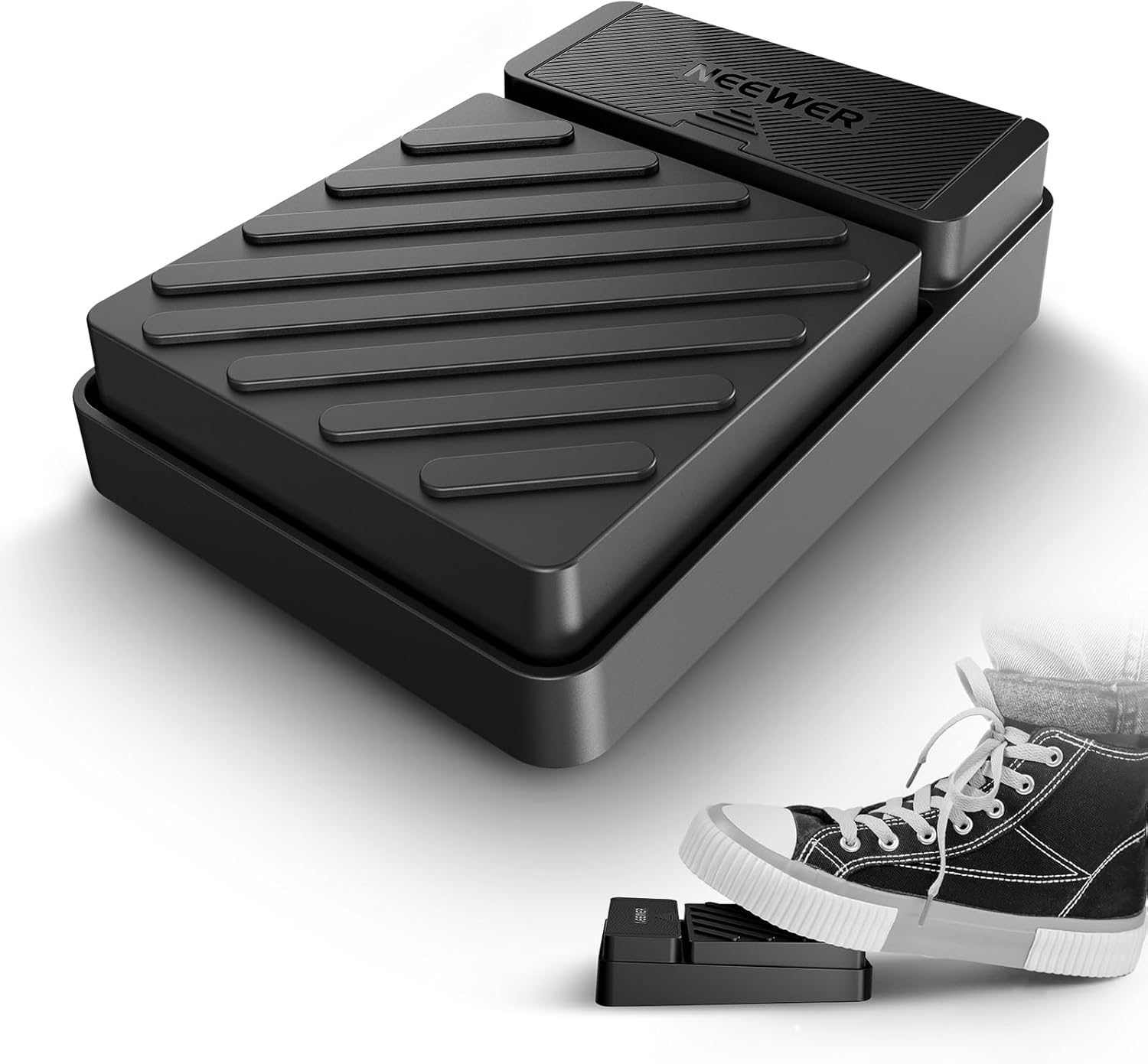 NEEWER Foot Switch for NEEWER Teleprompter App ONLY, Silent Bluetooth Remote Control Foot Pedal Switch with 9.8’/3m USB A to Type C Cable, USB/AAA Battery Powered, RT112