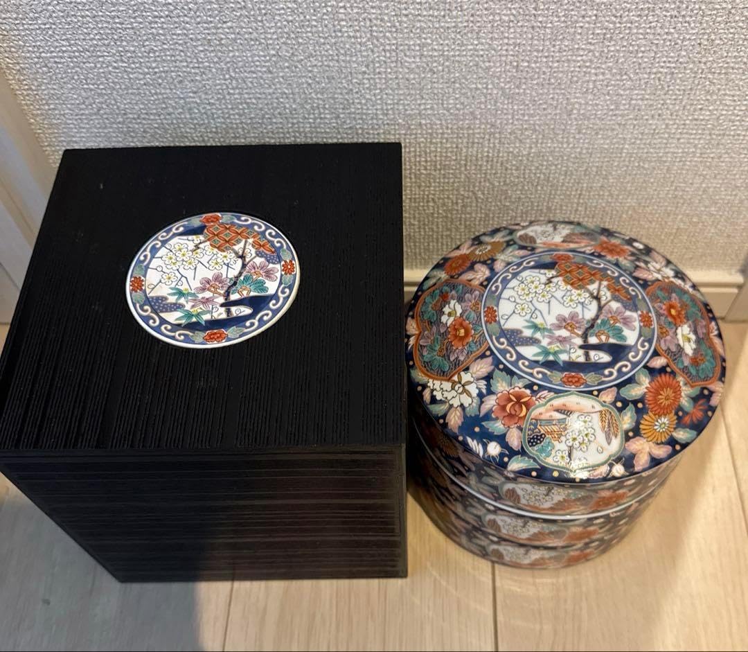 未使用　重箱　陶器　三段重箱　三段重　　　
お正月　食器　お重 重箱 LISSE 陶の三段重 オシャレ 陶器 おしゃれ 3段 モダン お