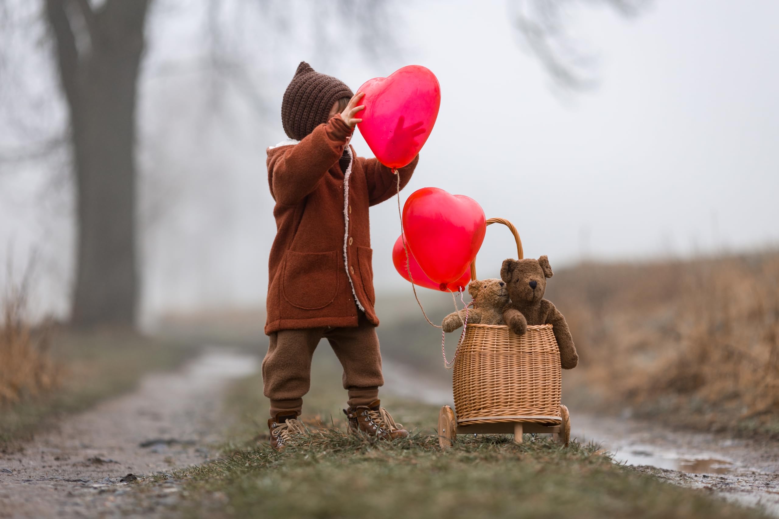 SENGER Schlenker Bär, groß – Kuscheltier & Stofftier aus Bio-Baumwolle, handgefertigt, GOTS-Zertifiziert, weicher Kuschelfreund für Babys und Kinder, Braun