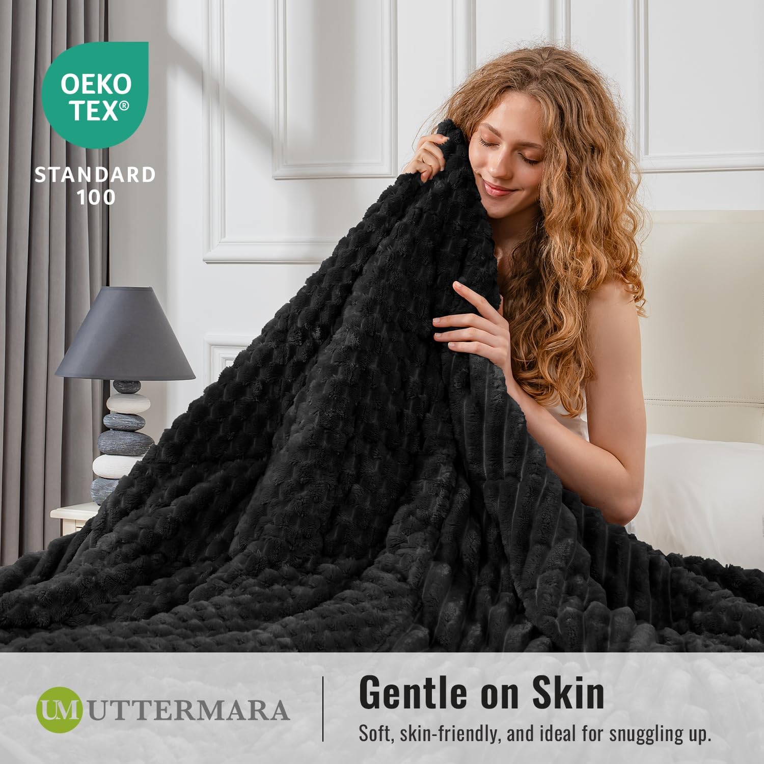 Uttermara Fleece Weighted Blanket for Adults Twin Size 15lbs, Soft Sherpa Weighted Blankets for Sleeping and Calming, Fuzzy Heavy Blanket for Bed and Couch, 48 x 72 Inches, Black - Image 4