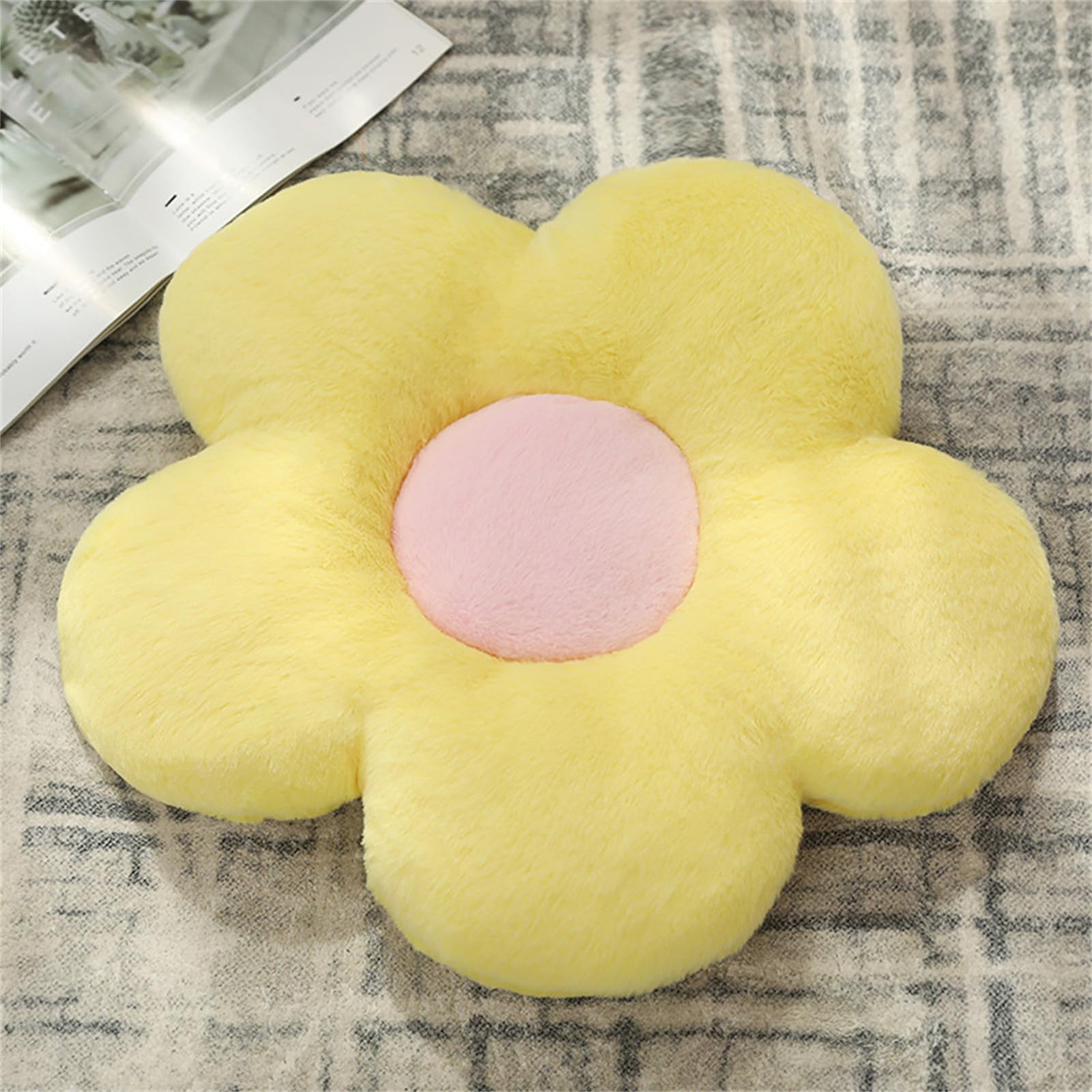 Chickwin Cute Flower Pillow, Daisy Flower Cushion Soft Plush Seating Cushion Flower Shaped Aesthetic Pillows for Bedroom Sofa Chair Cute Room Decor (50 * 50,Yellow)