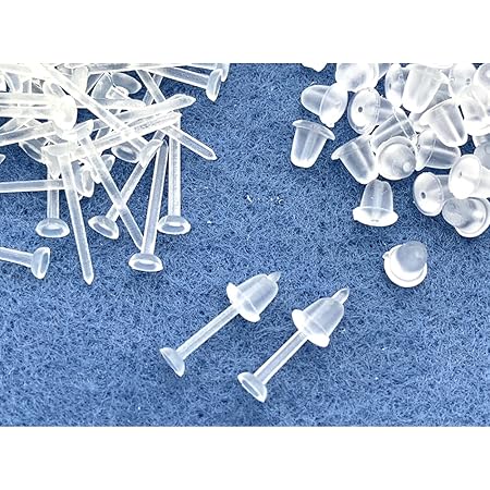 Amazon Co Jp 300個 シークレットピアス 目立たないピアス 透明ピアス 樹脂ピアス 学校や仕事 バイトなど 目立たずにピアスホール維持出来る クリアピアス バレないピアス 金属アレルギー対応 ピアスホールのキープ ピアス パーツ スタッドピアス シリコンキャッチ 森
