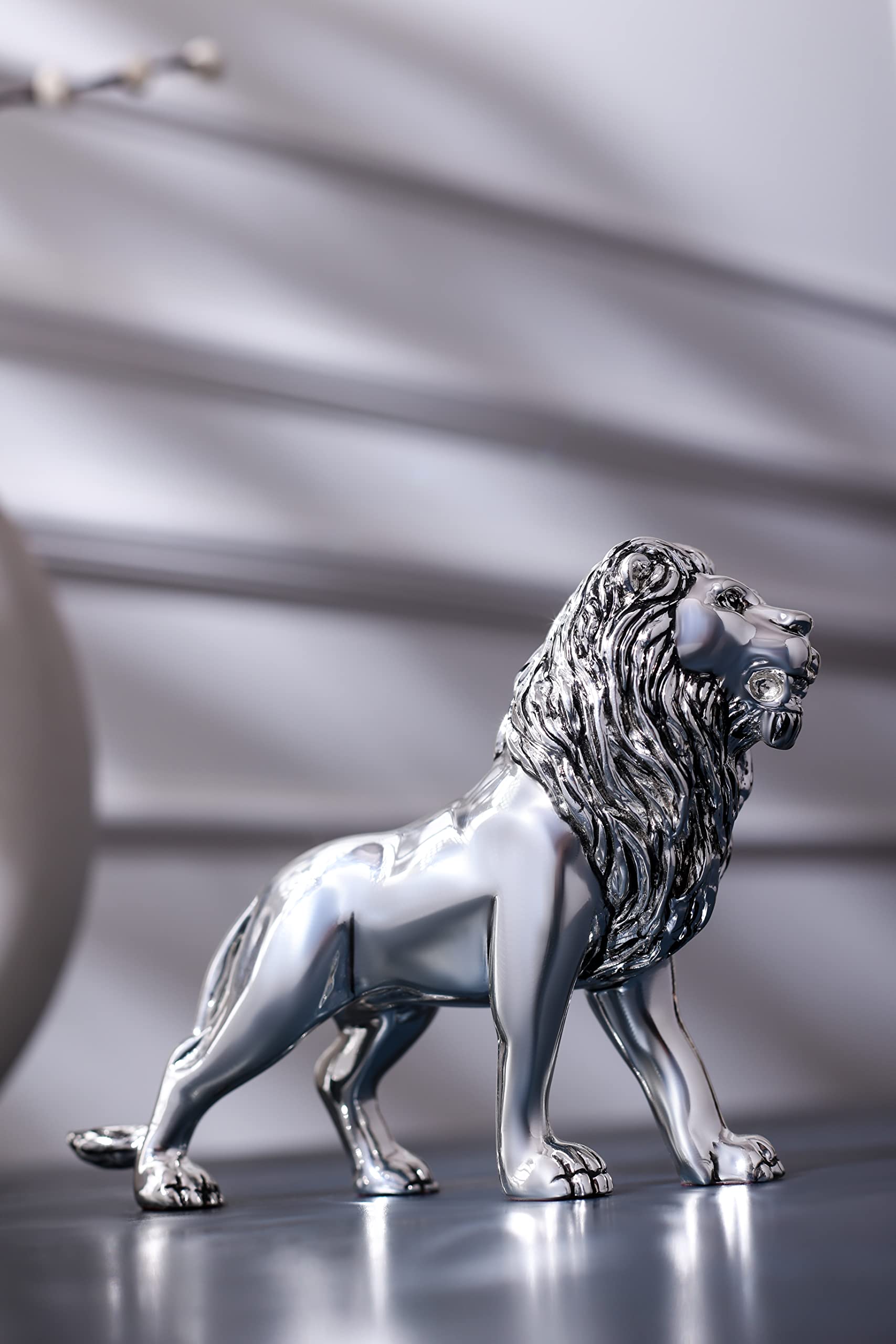 Buy Shaze Lion 12H I Online at Low Prices in India - Amazon.in