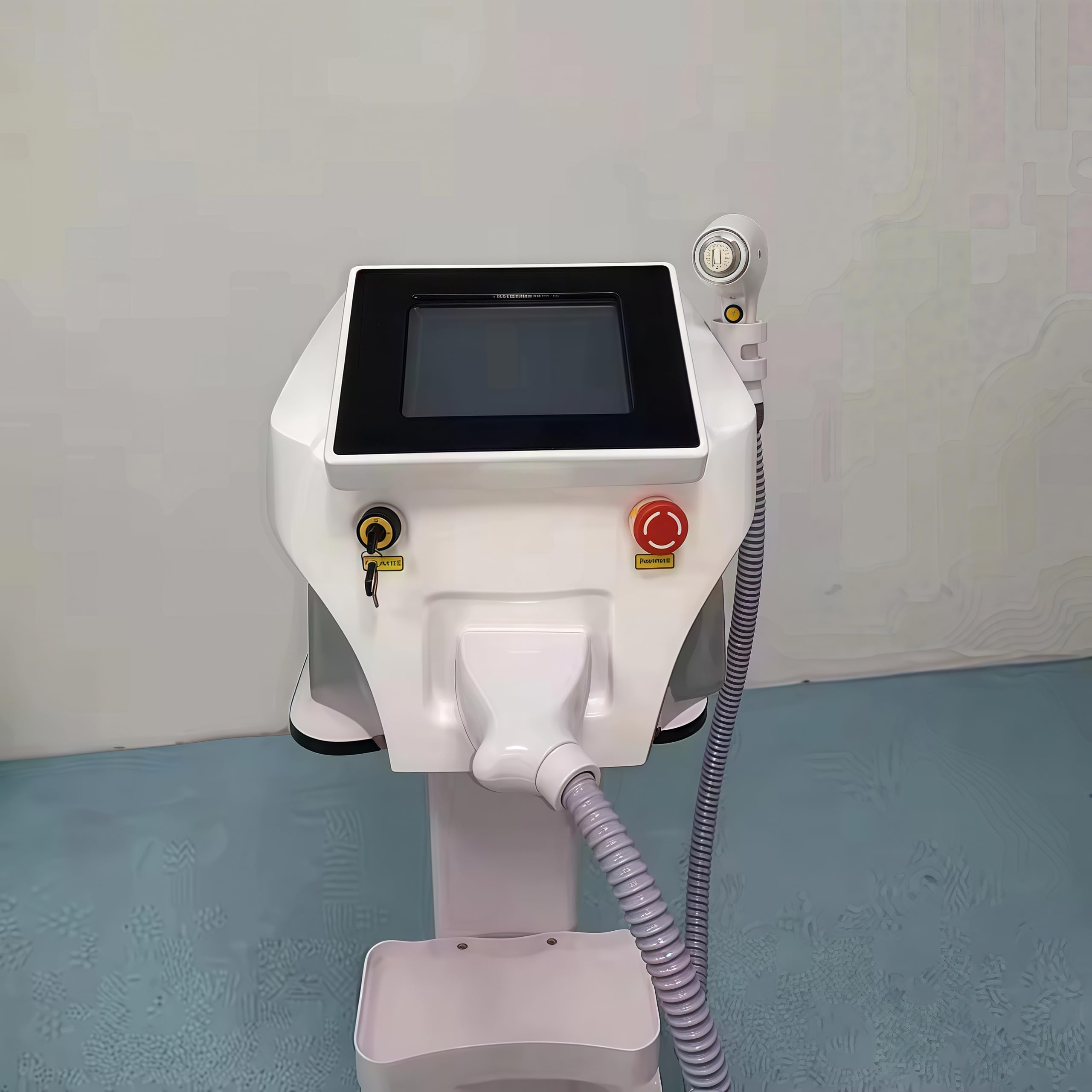 Laser diodowy 755 808 1064nm Maszyna do depilacji wielofalowych Głowica chłodząca Epilator laserowy Depilacja twarzy