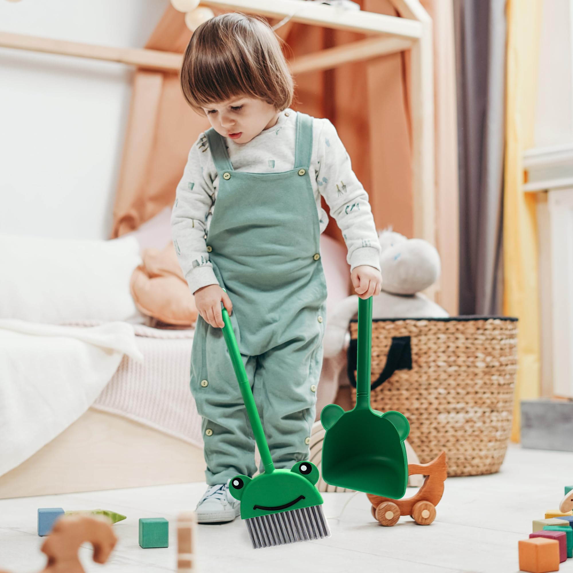 Juego De Escoba Y Recogedor Infantil De Rana Verde – Tamaño Pequeño Y Ergonomía – Fomenta La Limpieza Y La Autonomía En Niños