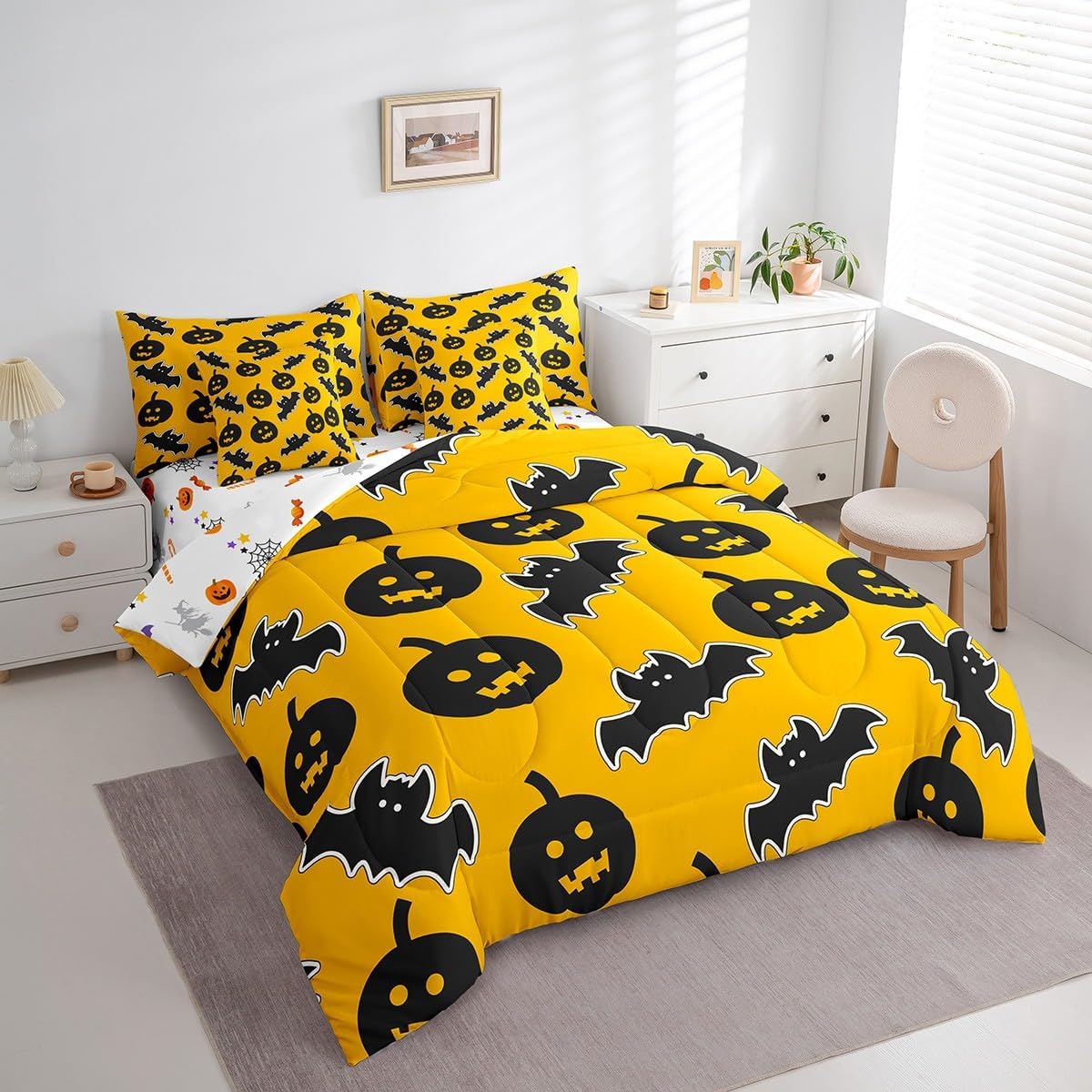 Erosebridal Queen Comforter Set 7 Pieces,Halloween Reversible Bed in a Bag Queen,Pumpkin Lantern Queen Bedding Set with Black Bat Comforter, Flat Sheet, Fitted Sheet, Pillowcases, Pillow Shams