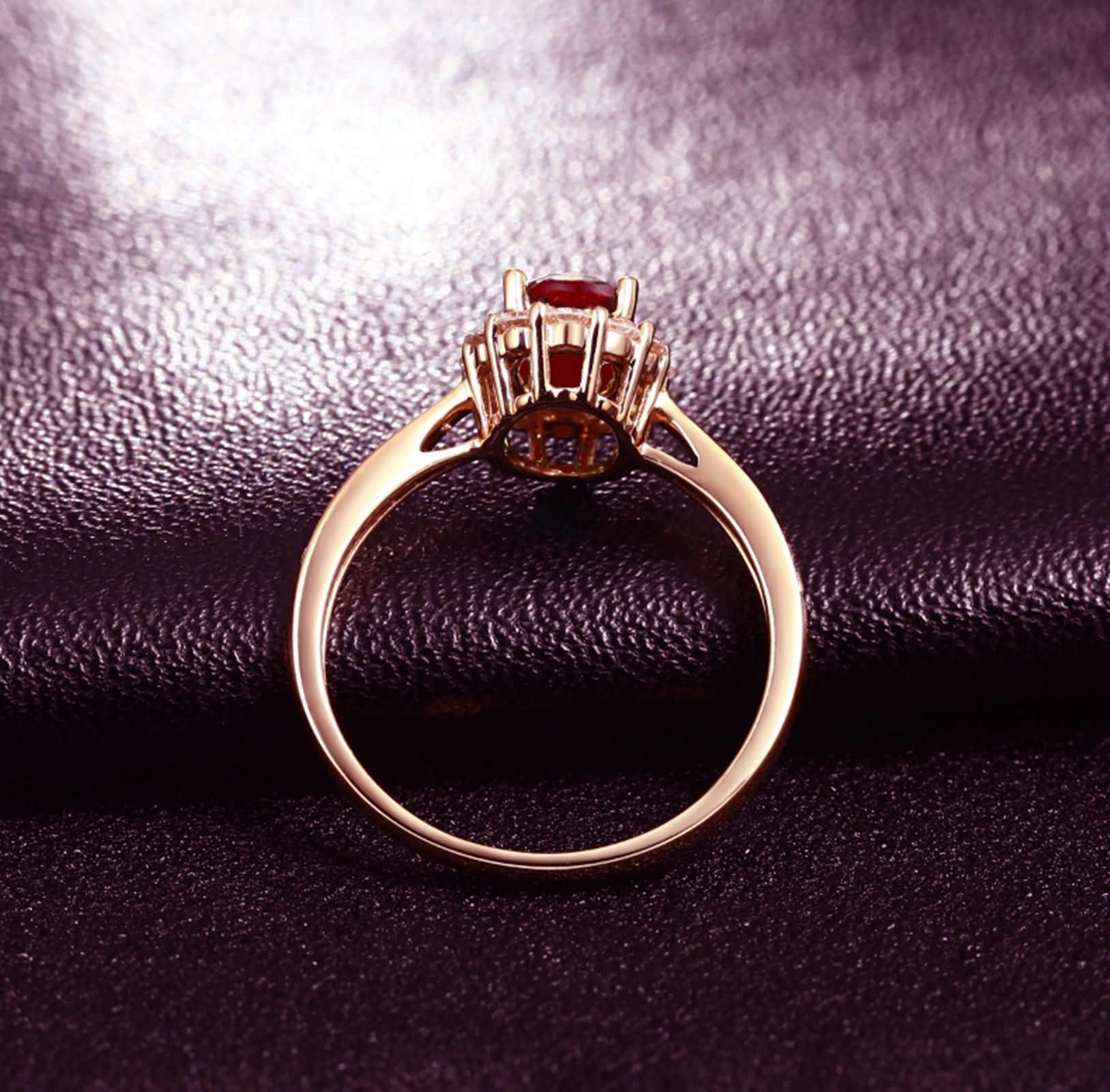 Beydodo Anillo de Compromiso Mujer de Oro Rosa 9 14 18 K con Oval con Rubí Creado y Moissanita, Anillos Oro Rosa de Compromiso Mujer