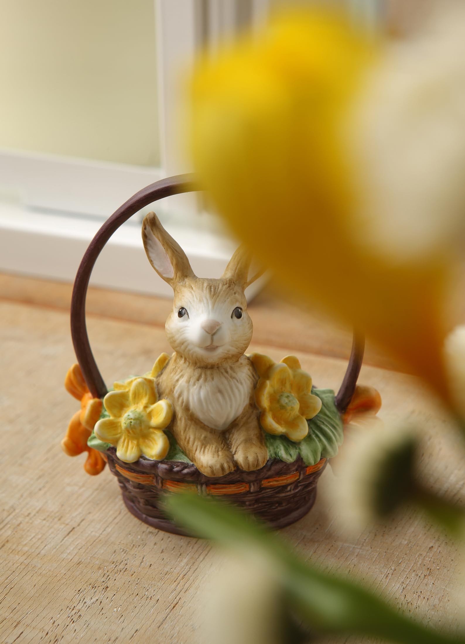 Goebel Paashaas aan het studeren – Peter's Hummel Home