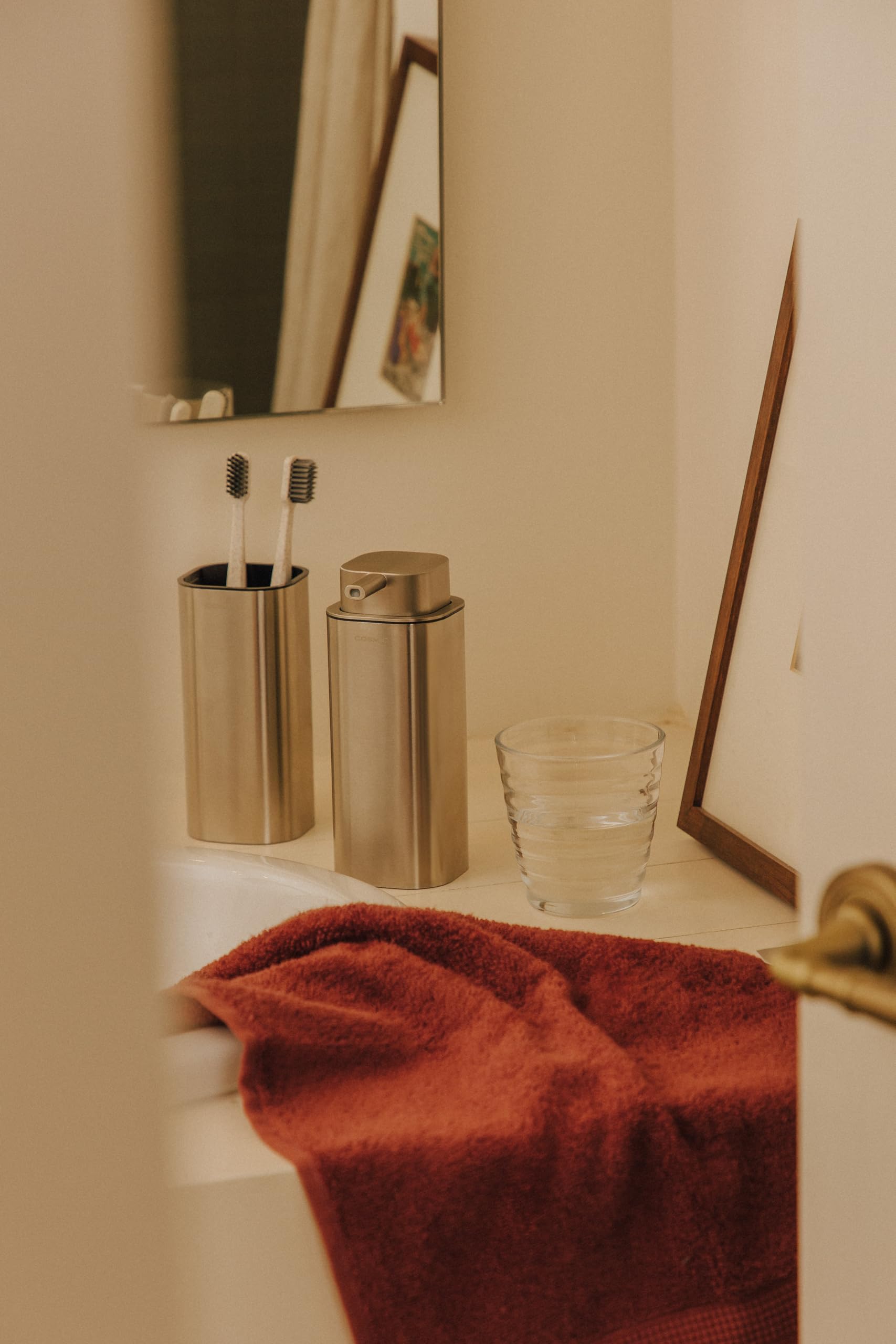 Lote de Productos para baño formado por Dispensador de Jabón y Portacepillos NEA Blanco Mate