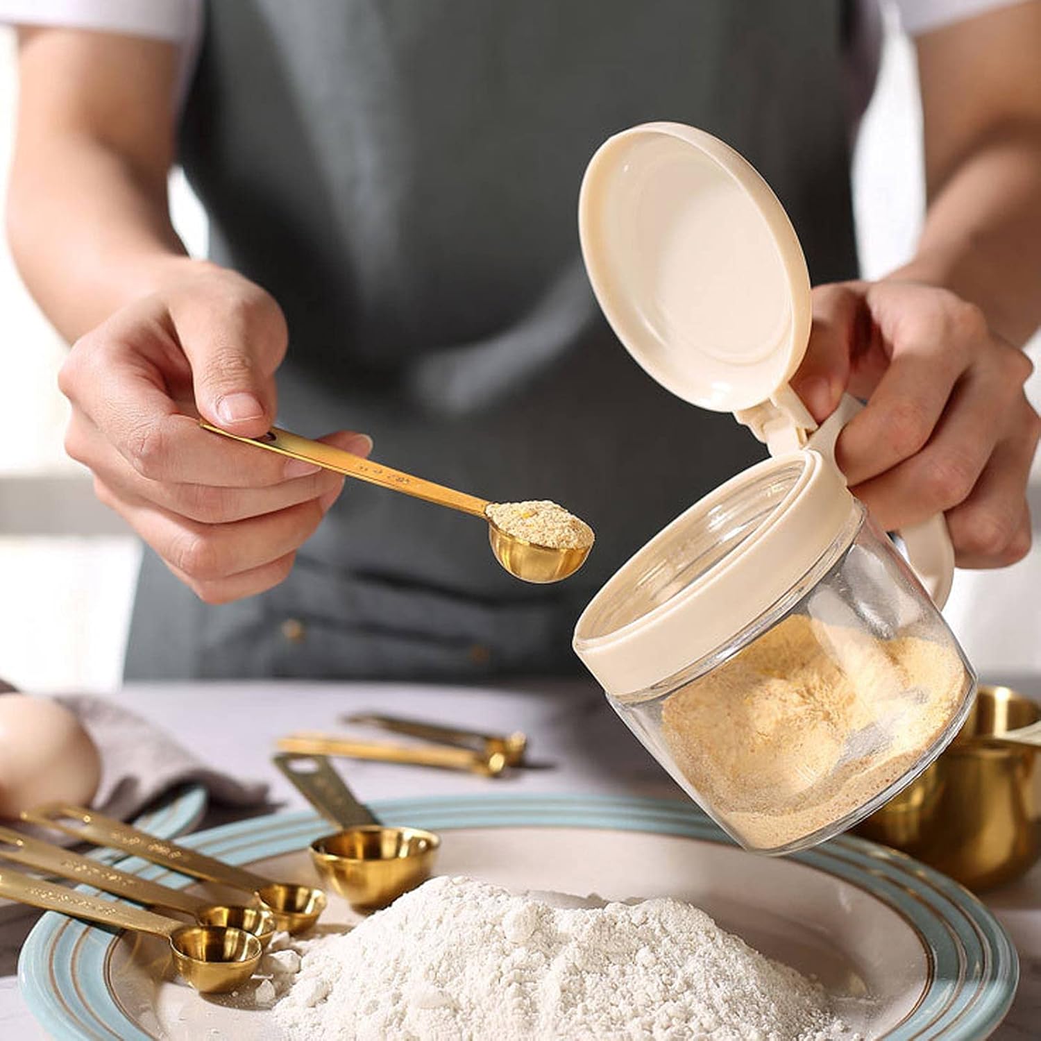 plplaaoo 18PCS Gold Measuring Cups and Spoons Set,Measuring Cup Stainless Steel Gold Coffee Spoon Cup Set Baking Scale Measuring Scoop Cup Set