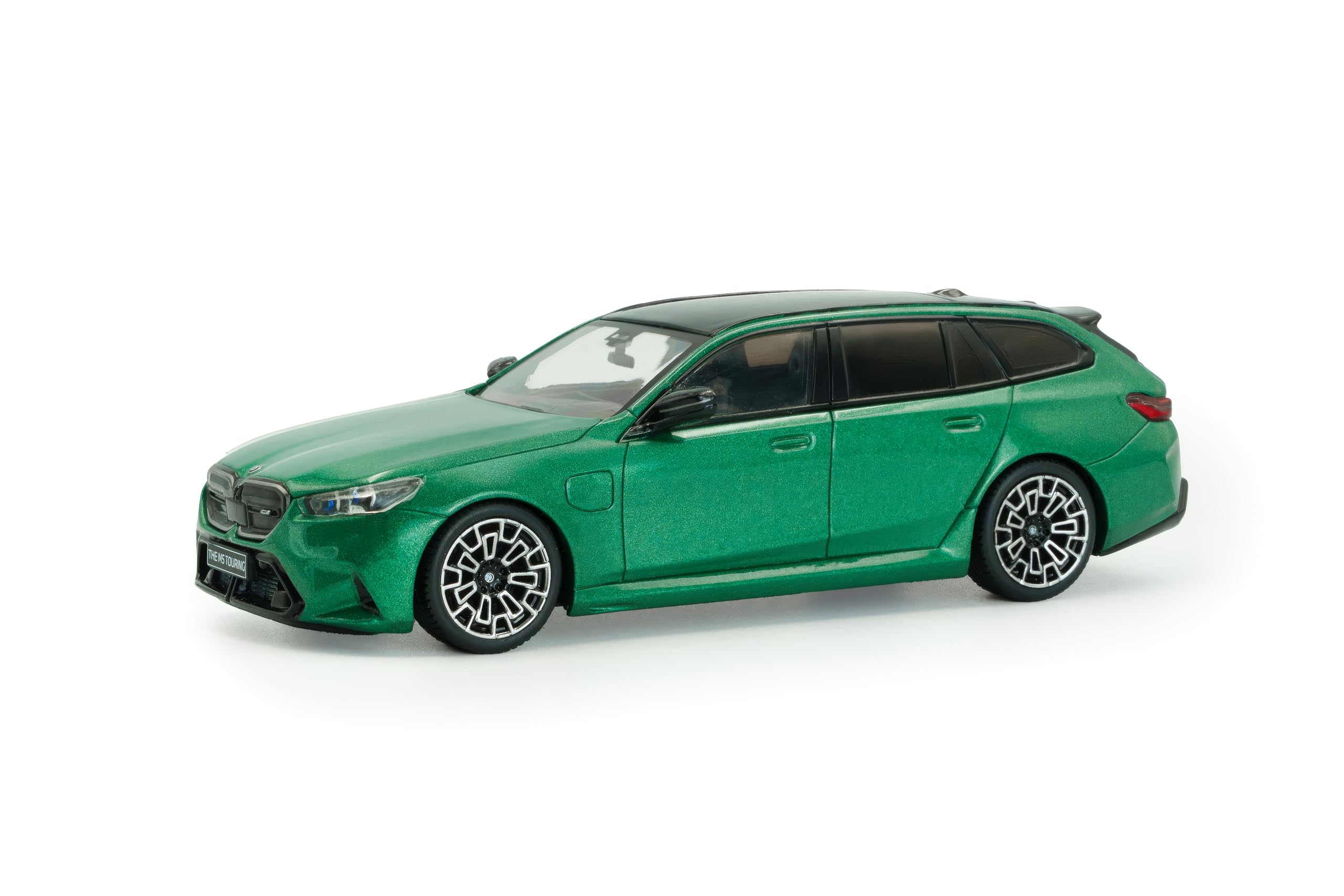 Solido BMW G99 MS Touring - Modern Performance Combo with Wide Cardioid, Sporty Lines, Diecast Model Car, Isle of Man Green, 1:43