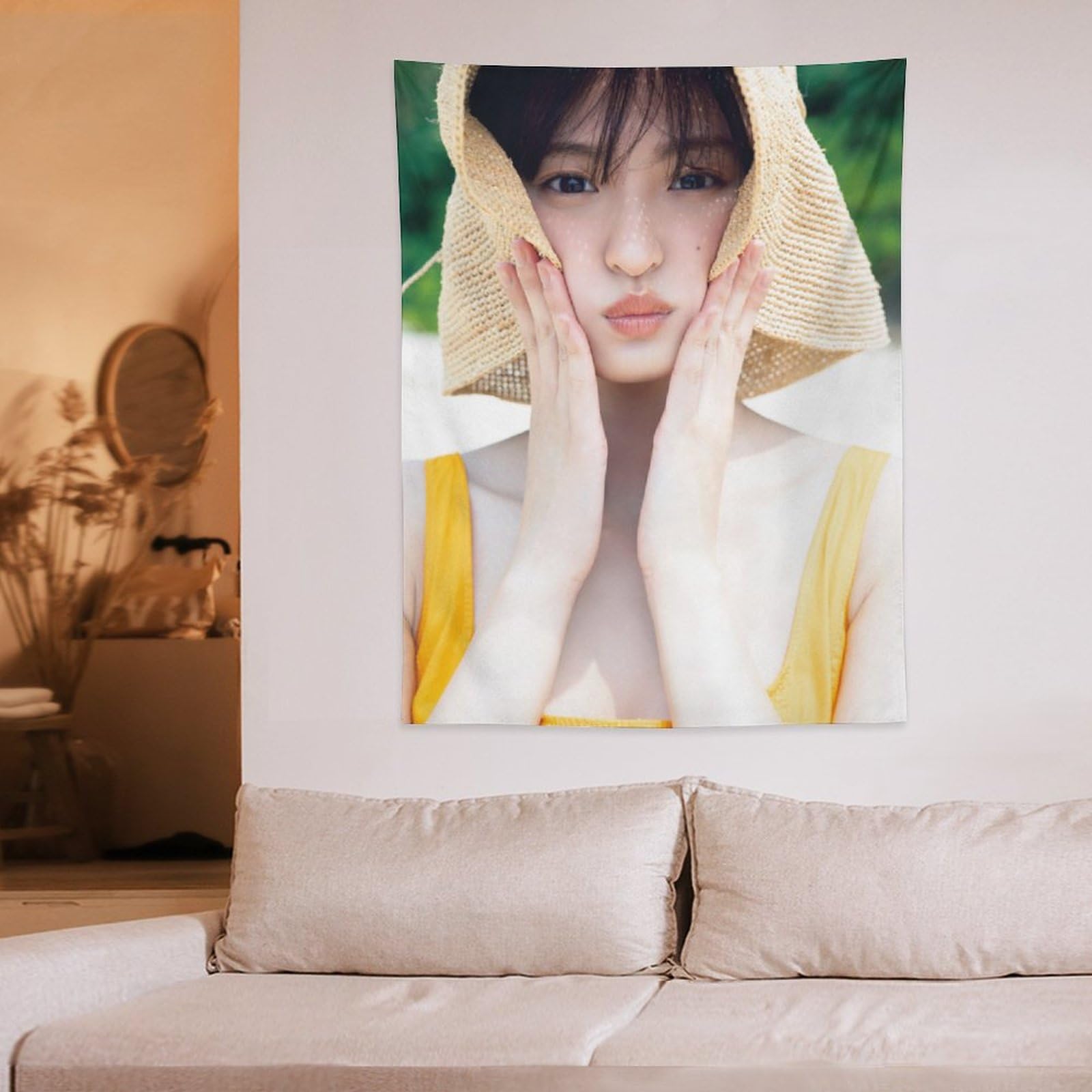 Amazon.co.jp: 遠藤さくら(乃木坂46)最新グラビア水着画像タペストリー