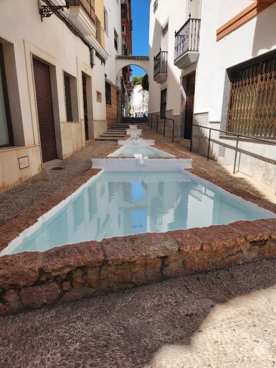 PINTURA para PISCINAS de CEMENTO al AGUA con acción IMPERMEABILIZANTE (Blanco, 25 kg) – Secado rápido, antideslizante y resistente a UV – Apta para ESTANQUES y FUENTES