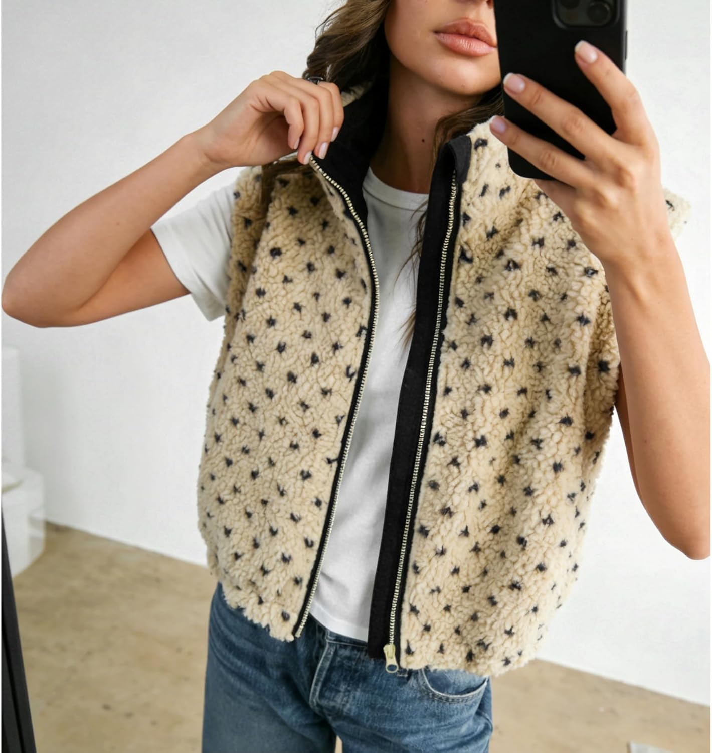Slouchy Fleece Jacket Women Sleeveless High Neck Full Zipper Polka Dot Sherpa Vest Fuzzy Waistcoat Gilet with Pockets