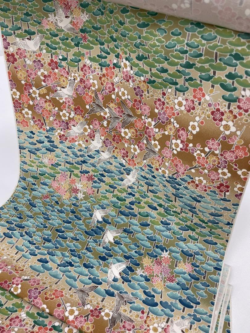 小紋 加賀友禅 通産大臣指定伝統的工芸品 鉄紺色 正絹 反物 Amazon.co.jp: 小紋 加賀友禅 通産大臣指定伝統的工芸 百貫華峰