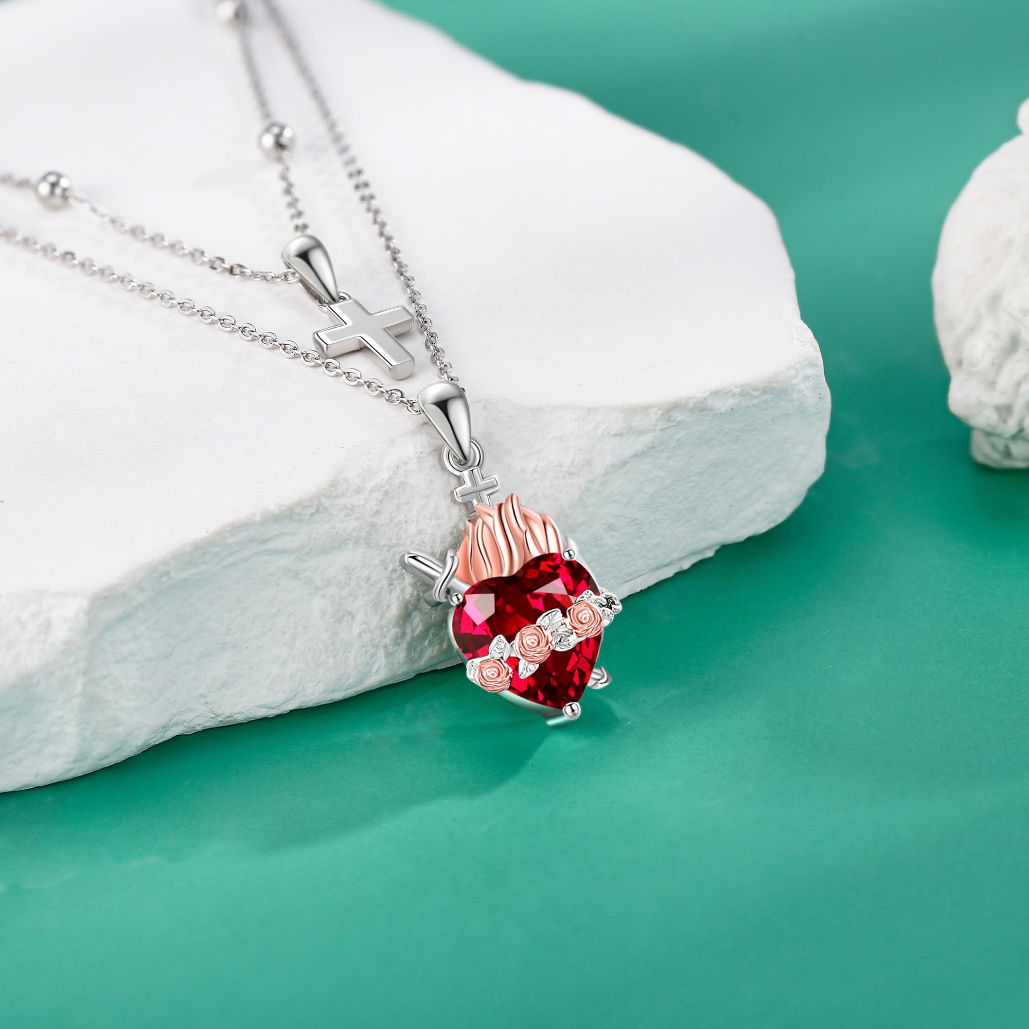 Collar de corazón sagrado de plata de ley con colgante de corazón sagrado de Jesús para mujer