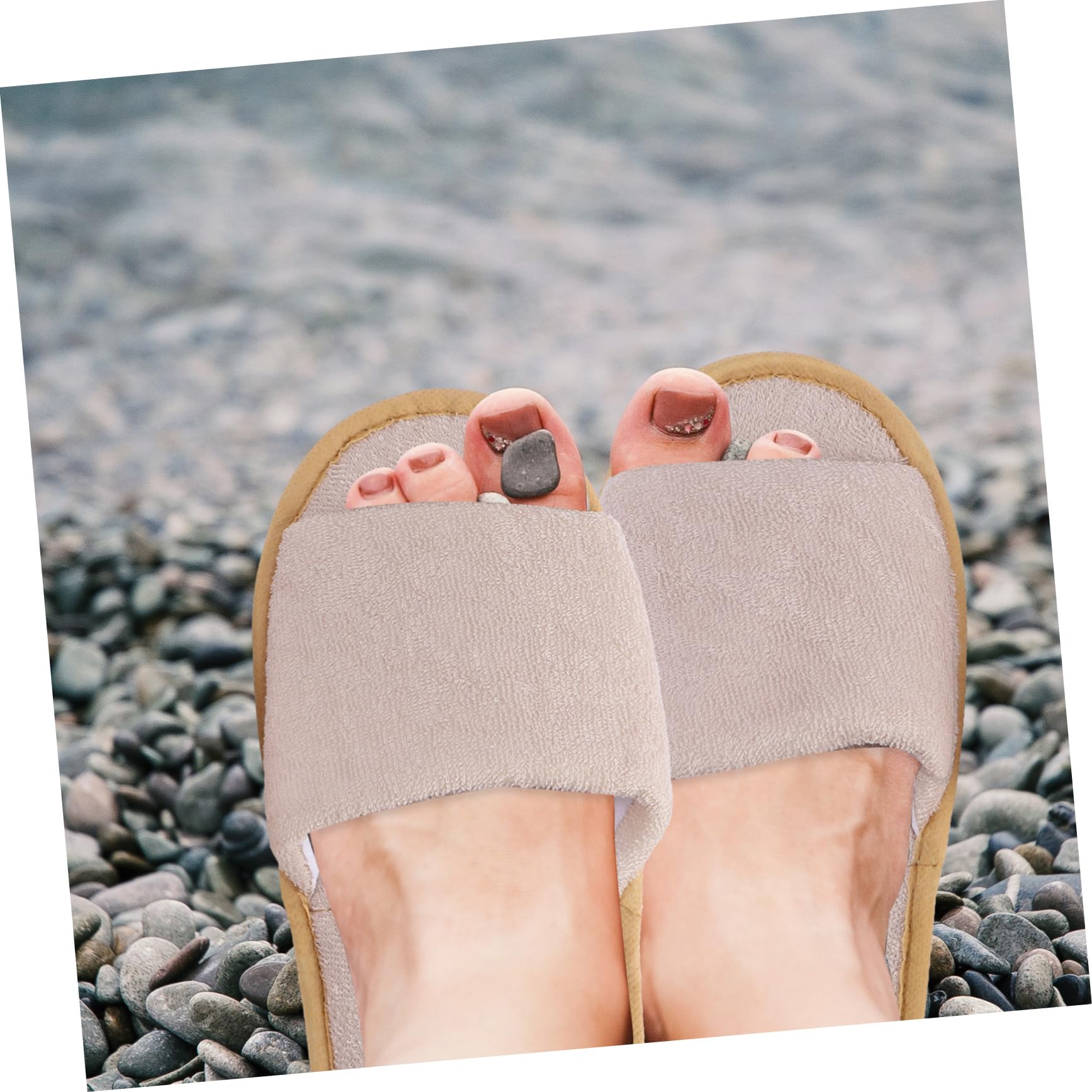 Didiseaon 2 Pairs of House Slippers for Guests Non-slip Foldable Lightweight Perfect for Travel Spa