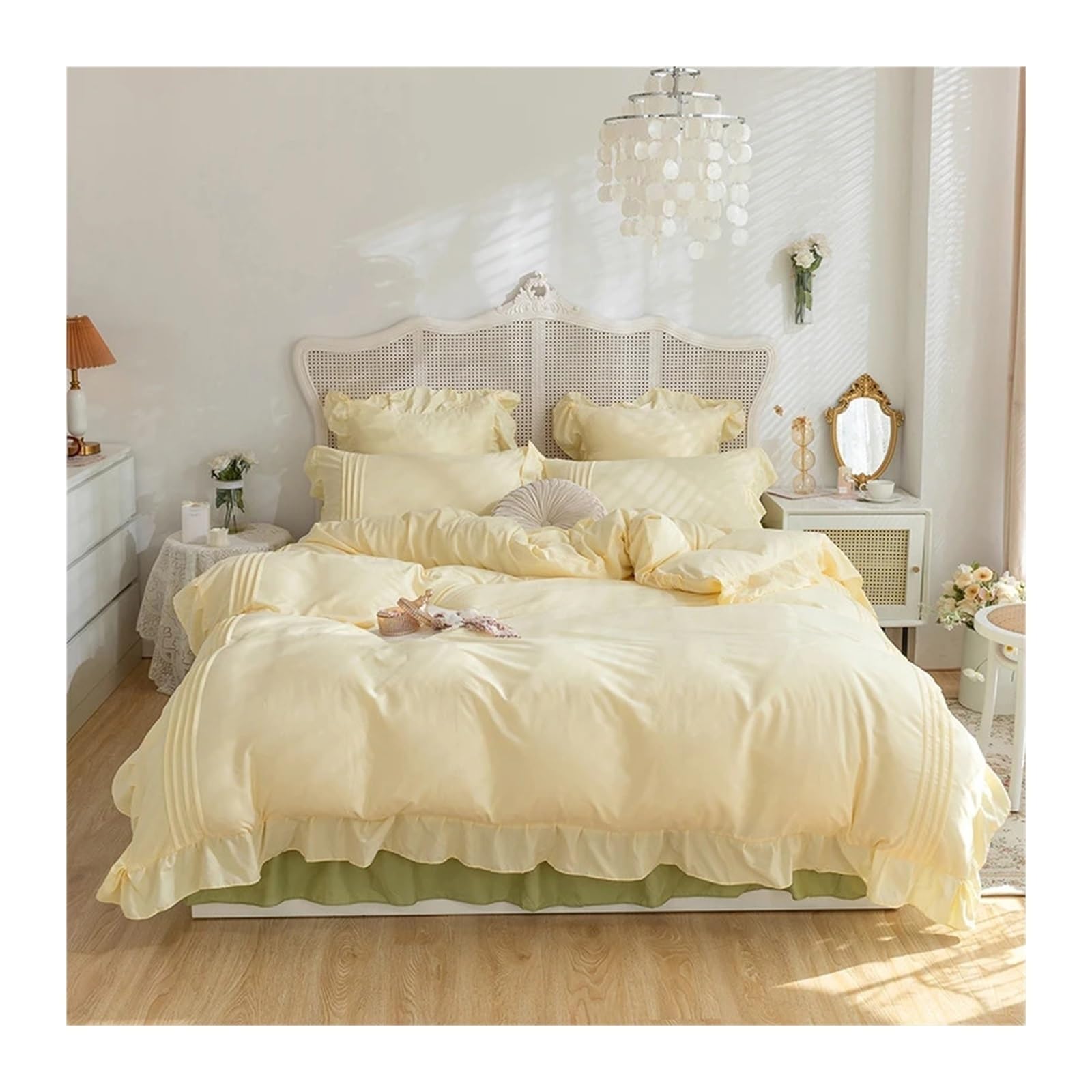 Linge de lit Queen haut de gamme avec parure de couette à volants raffinée